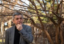 Musavvir bo’lmoq ersang…